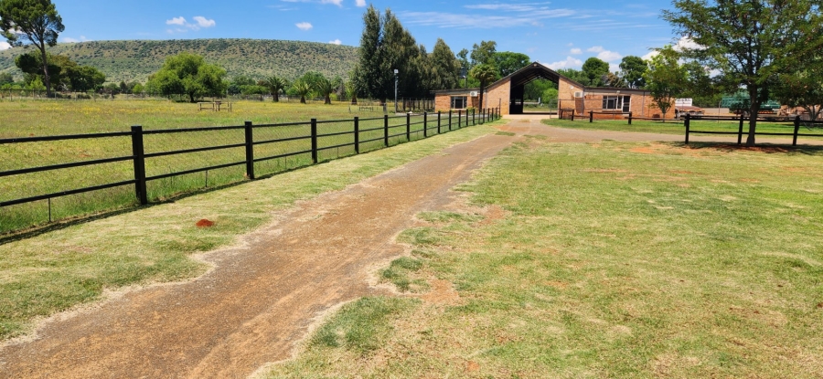 6 Bedroom Property for Sale in Ferreira Free State